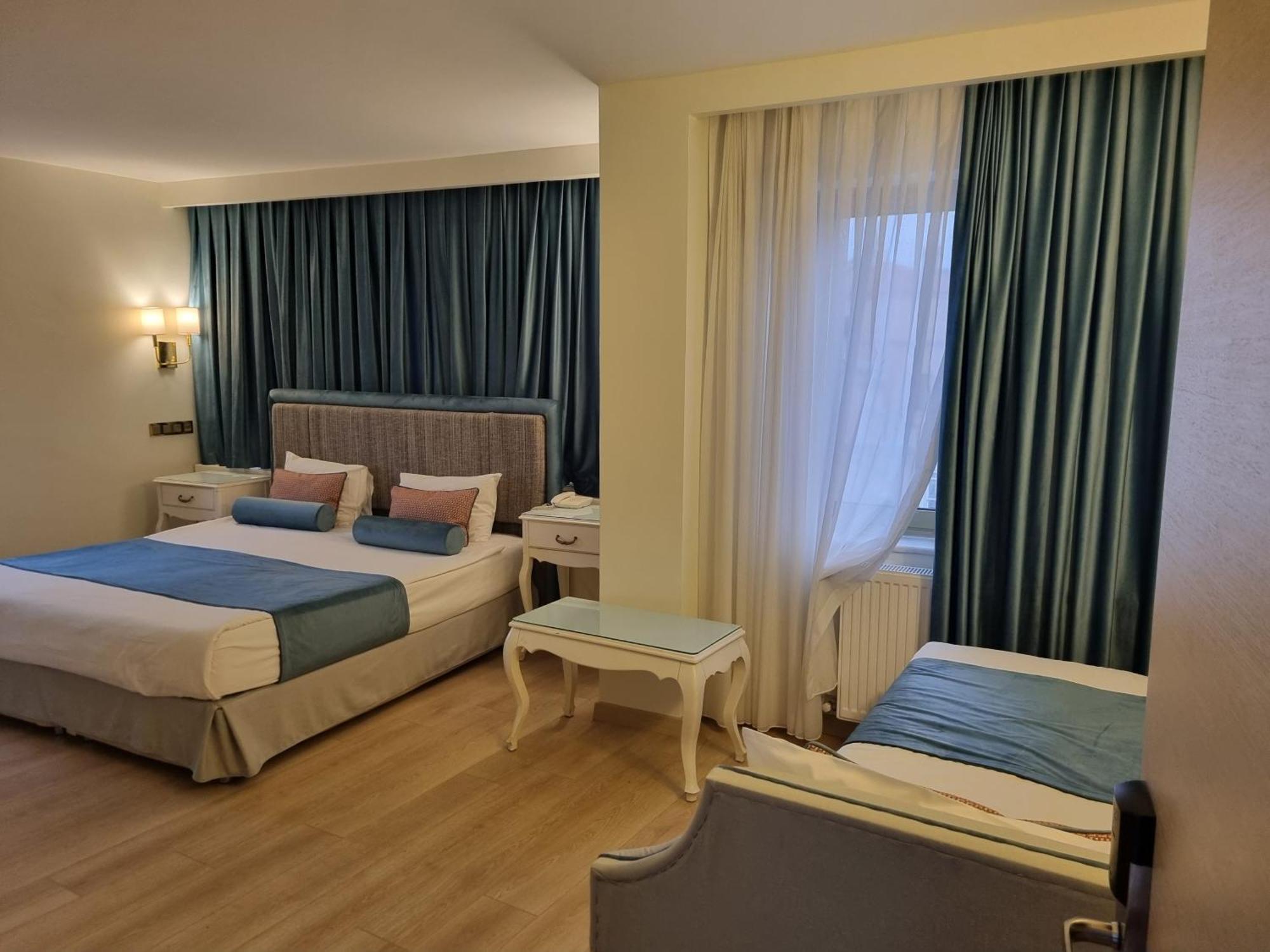 Taximtown Hotel — Foto’s 3